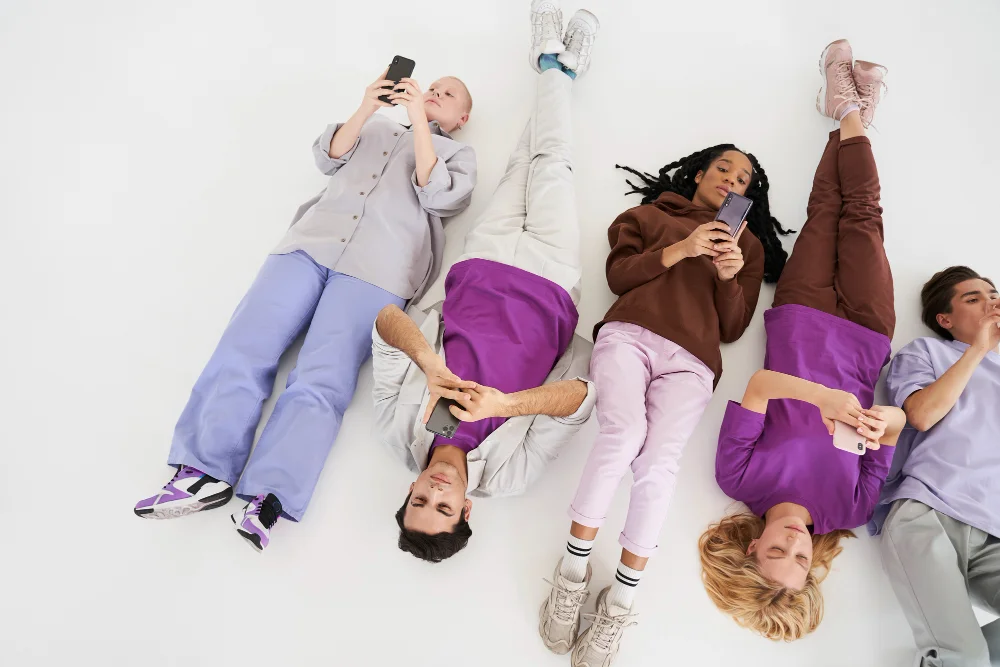 mental-health-challenges-youth-hyperconnected-world